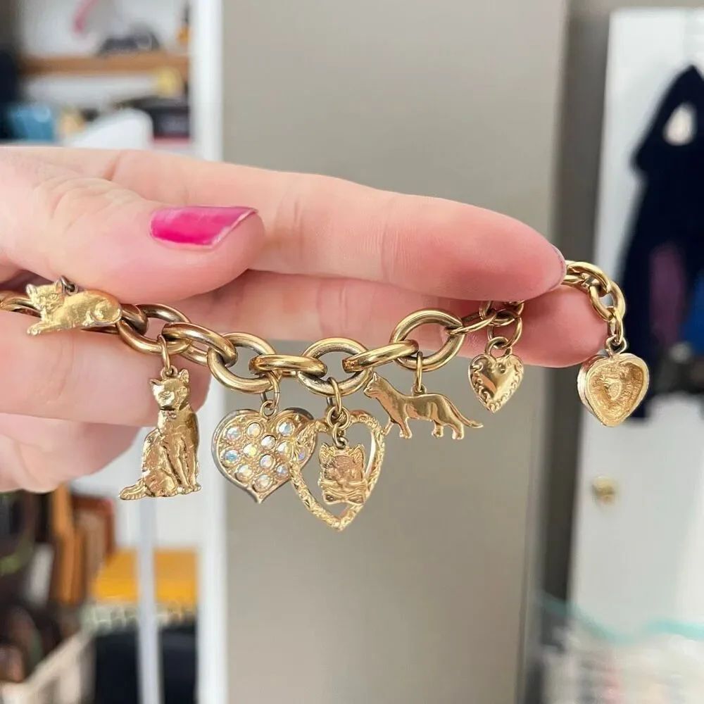 VTG Kirk’s Folly Gold Tone Cat Charm Bracelet Hearts Crystals 8” - Picture 6 of 14